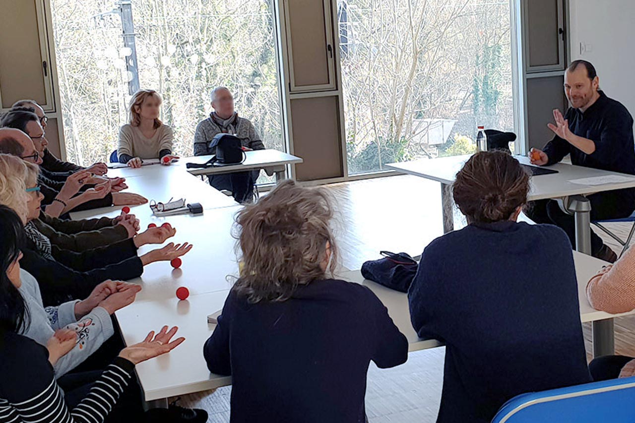 Atelier pédagogique d'initiation à la magie et au mentalisme